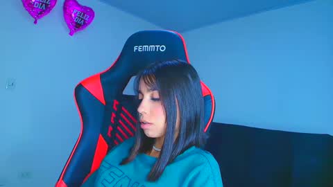 rousse_violet online show from 09-29-25, 01:11