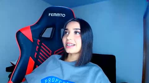 rousse_violet online show from 04-28-26, 01:04