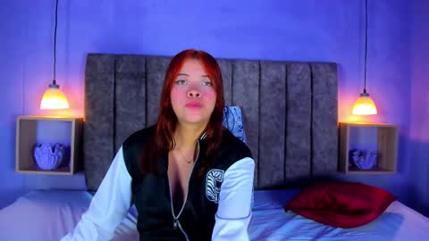 Snapshot of roussevyxen chatting on 12-01-25, 01:05 Rousse online show from 12-01-25, 01:05