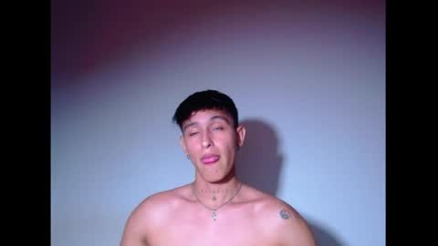 rowanboy23 online show from 07-07-26, 03:20