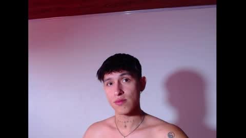 rowanboy23 online show from 07-10-26, 04:20