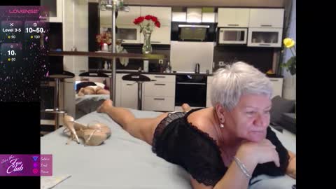 Roxana online show from 11-09-25, 01:09