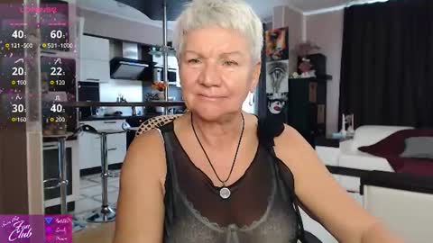 Roxana online show from 06-17-26, 08:28
