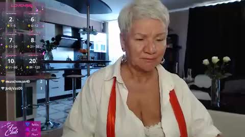 Snapshot of roxana_brooks chatting on 07-17-26, 03:18 Roxana online show from 07-17-26, 03:18