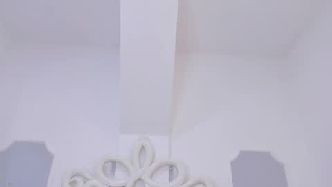 roxana_scott1 online show from 04-24-26, 03:42