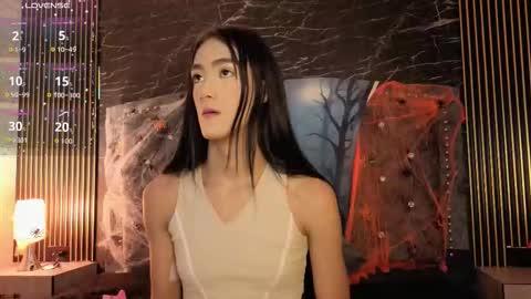 roxana_scottt online show from 10-18-25, 11:11