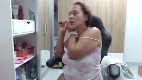 Snapshot of roxanalove7 chatting on 02-03-25, 04:04 Roxana online show from 02-03-25, 04:04