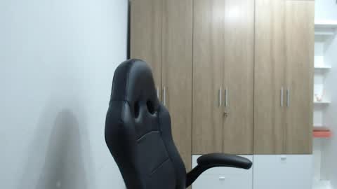 Snapshot of roxanalove7 chatting on 05-15-26, 11:45 Roxana online show from 05-15-26, 11:45