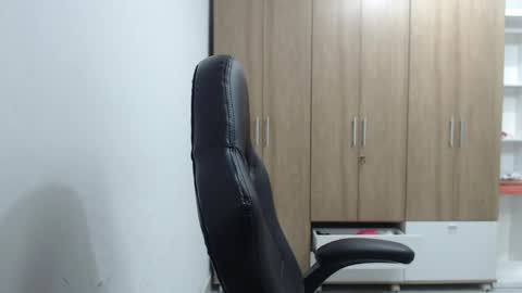 Snapshot of roxanalove7 chatting on 05-21-26, 01:12 Roxana online show from 05-21-26, 01:12