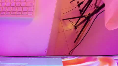 Roxane online show from 02-11-26, 03:22