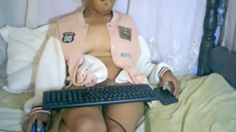 roxanne_98 online show from 02-16-25, 03:37