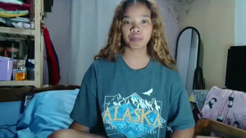 roxanne_98 online show from 02-21-26, 04:52