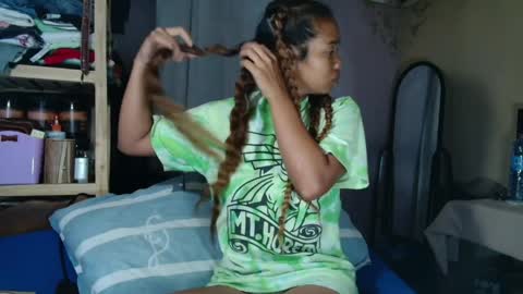 roxanne_98 online show from 04-19-26, 02:11