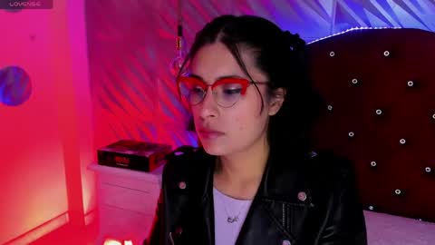 roxanne_han online show from 04-24-26, 11:56