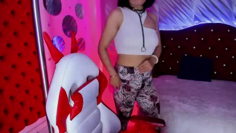 roxanne_han online show from 06-09-26, 12:06