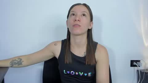 roxanne online show from 06-12-26, 06:51