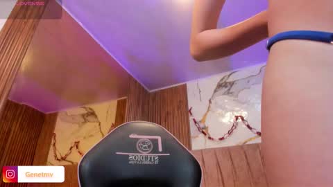 Snapshot of roxanne_tay chatting on 02-20-26, 07:14 roxanne_tay online show from 02-20-26, 07:14