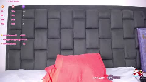 Snapshot of roxannehott chatting on 01-23-25, 10:54 ross brown online show from 01-23-25, 10:54