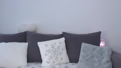 roxanneliss online show from 12-14-25, 12:43