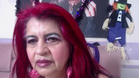 Snapshot of roxettemature chatting on 10-20-25, 12:16 RoxetteMature online show from 10-20-25, 12:16