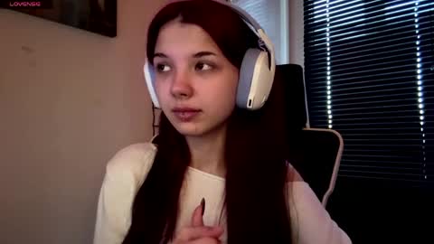 Hana online show from 04-18-26, 03:16