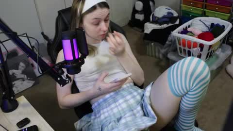 roxie online show from 10-29-25, 02:30