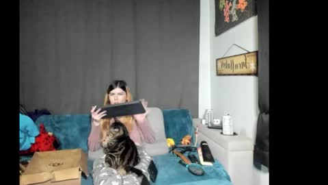 roxihazeleyes online show from 01-18-26, 02:21