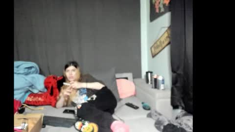 roxihazeleyes online show from 02-12-26, 07:25