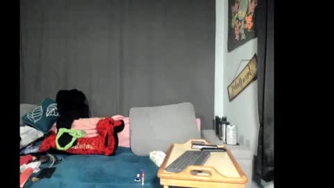 roxihazeleyes online show from 03-05-26, 05:03