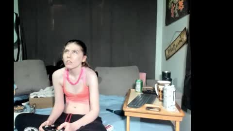 roxihazeleyes online show from 03-06-26, 06:48