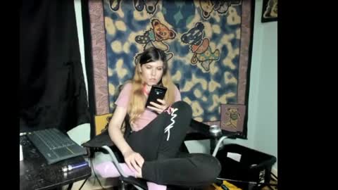 roxihazeleyes online show from 07-23-26, 01:58