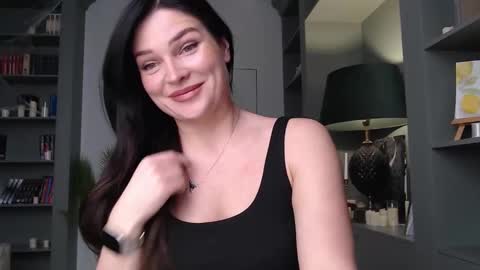 roxxiejet online show from 11-11-25, 08:25