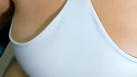 Snapshot of roxxxana_blake chatting on 05-29-26, 11:52 Roxana online show from 05-29-26, 11:52