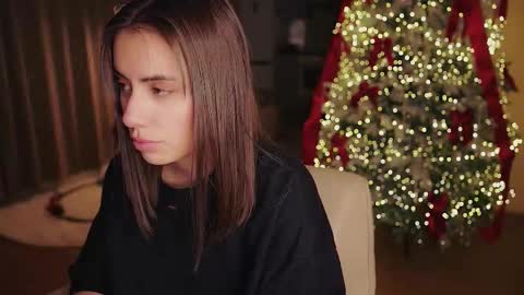 roxxxete online show from 12-14-25, 04:23