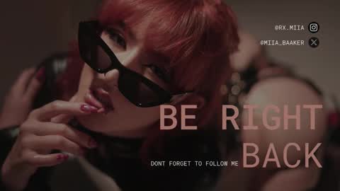 Snapshot of roxxxevelvet chatting on 02-11-25, 07:05 Roxx IG online show from 02-11-25, 07:05