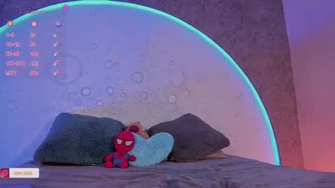 Snapshot of roxxxevelvet chatting on 02-12-25, 10:15 Roxx IG online show from 02-12-25, 10:15