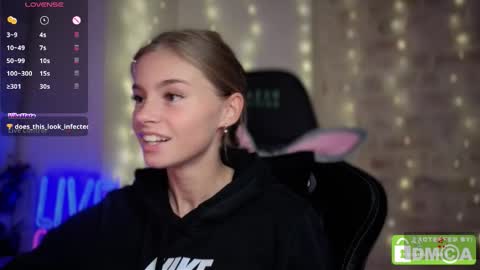 Roxieex ABBY online show from 11-06-25, 09:26