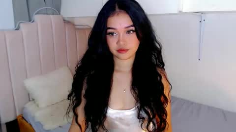Snapshot of roxxy_blossom chatting on 09-14-25, 03:27 roxxy_blossom online show from 09-14-25, 03:27