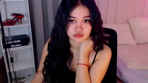 Snapshot of roxxy_blossom chatting on 10-02-25, 12:06 roxxy_blossom online show from 10-02-25, 12:06