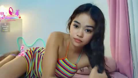 Snapshot of roxxy_blossom chatting on 05-11-26, 08:42 roxxy_blossom online show from 05-11-26, 08:42
