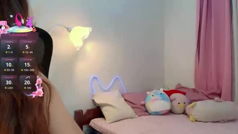 Snapshot of roxxy_blossom chatting on 05-17-26, 07:06 roxxy_blossom online show from 05-17-26, 07:06