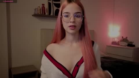 Roxxy online show from 12-22-25, 10:29