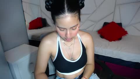 Snapshot of roxxyblack01 chatting on 05-20-26, 12:50 Roxxy online show from 05-20-26, 12:50