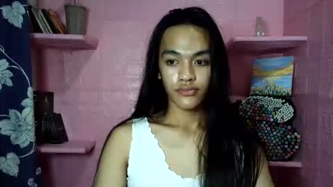 Snapshot of roxy358888 chatting on 11-22-25, 01:54 roxy358888 online show from 11-22-25, 01:54
