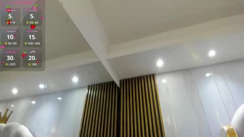 Snapshot of roxy_flame_ chatting on 07-24-26, 11:08 Roxy online show from 07-24-26, 11:08