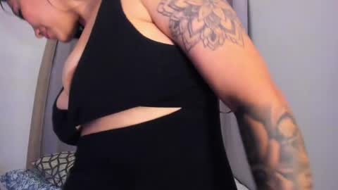 Roxy hell online show from 05-23-26, 03:12