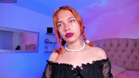 roxy_jones_ online show from 02-19-25, 10:53