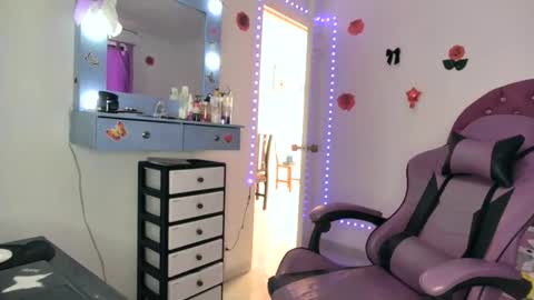 Roxy online show from 06-11-26, 12:14