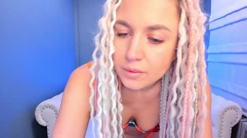 Roxy online show from 12-09-24, 01:18