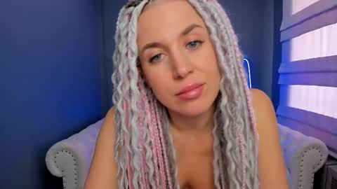 Roxy online show from 02-16-25, 05:15